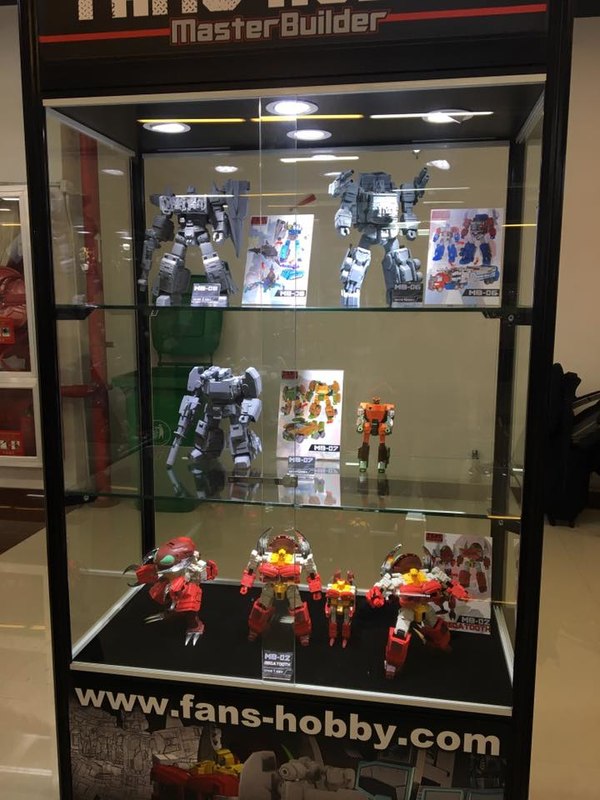Fans Hobby Debuts Master Builder Series Unofficial Figures At Shanghai SGC 01 (1 of 14)